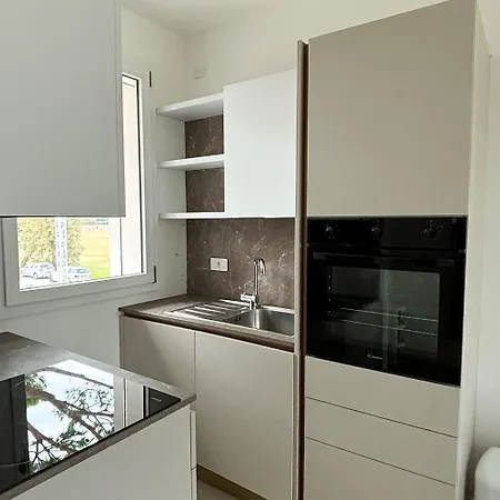 House Apartment *