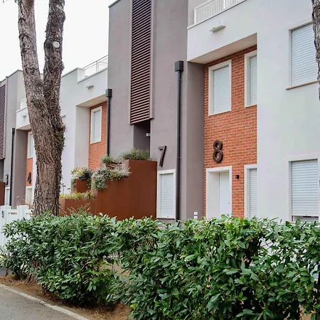 Apartment House