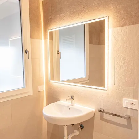 House Apartment *