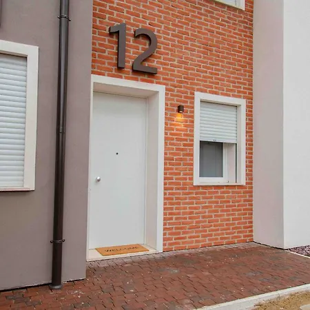 Apartment House *